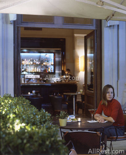 Savoy Hotel 37